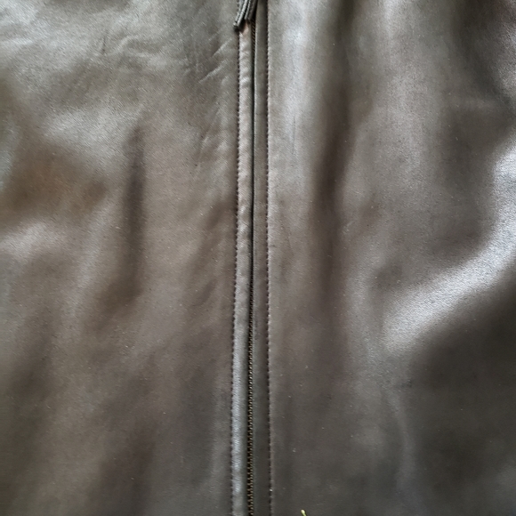 Women's Leather Jacket - Picture 2 of 3